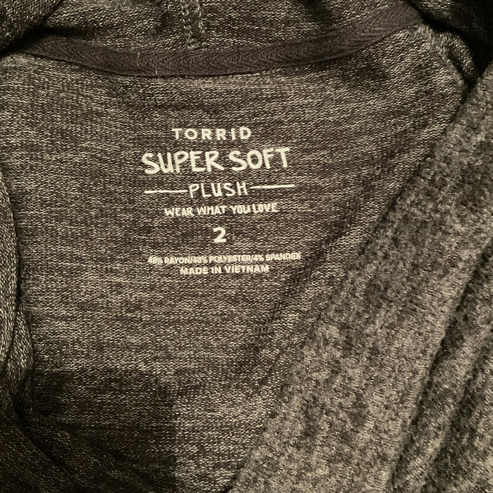 Gray Torrid Pullover Size 2x - image 5